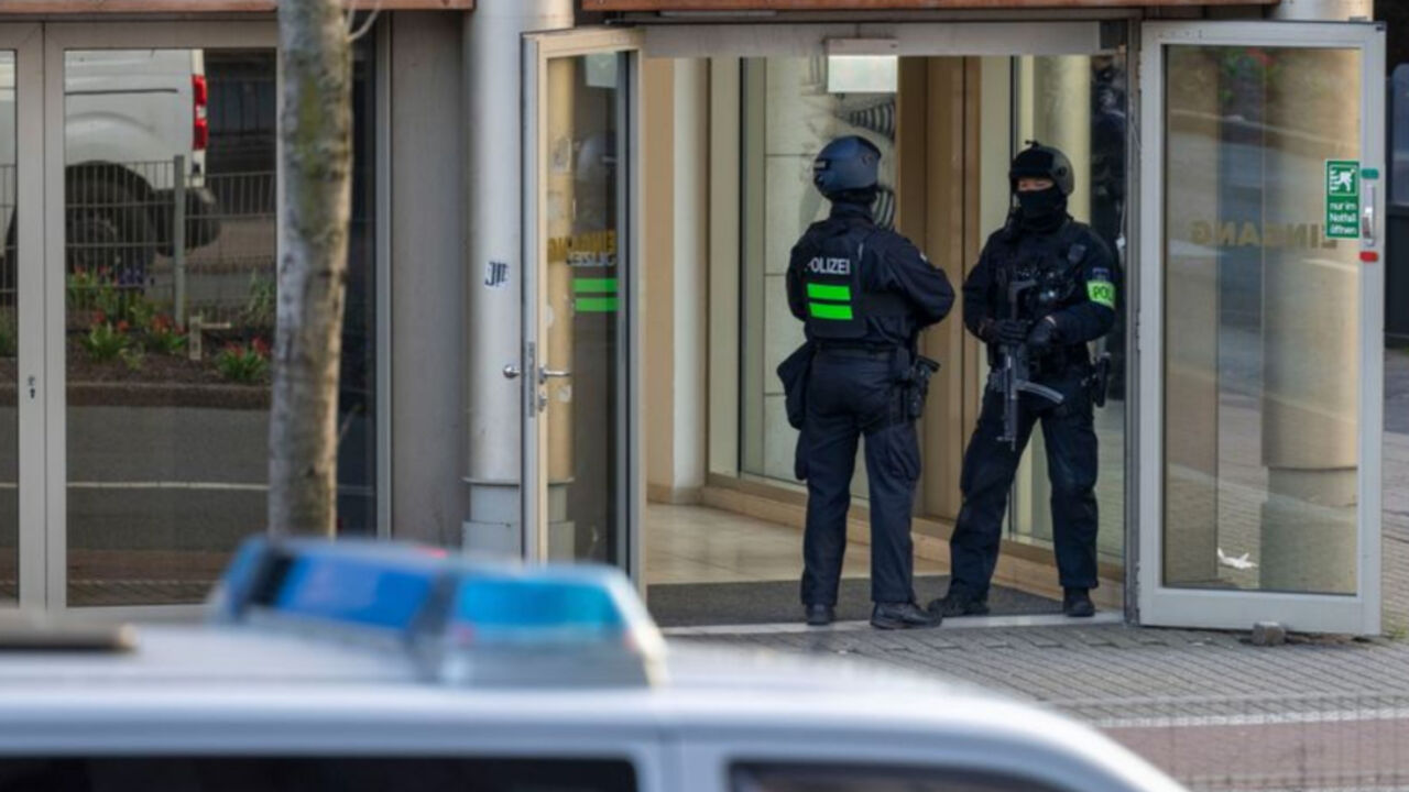 Policija