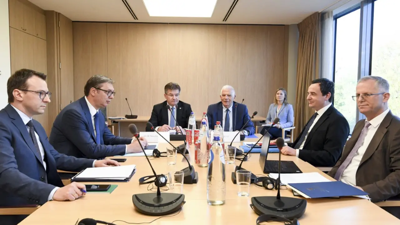 vucic kurti