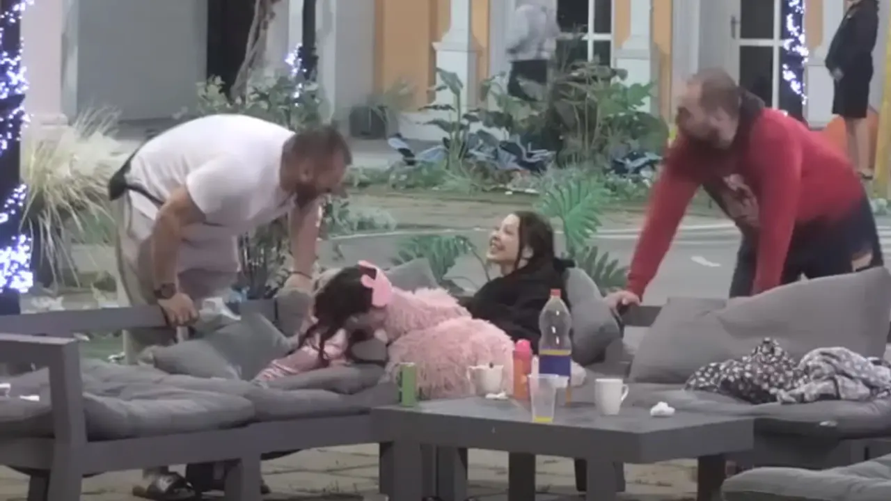 Maja Marinković, Zvezdan Slavnić