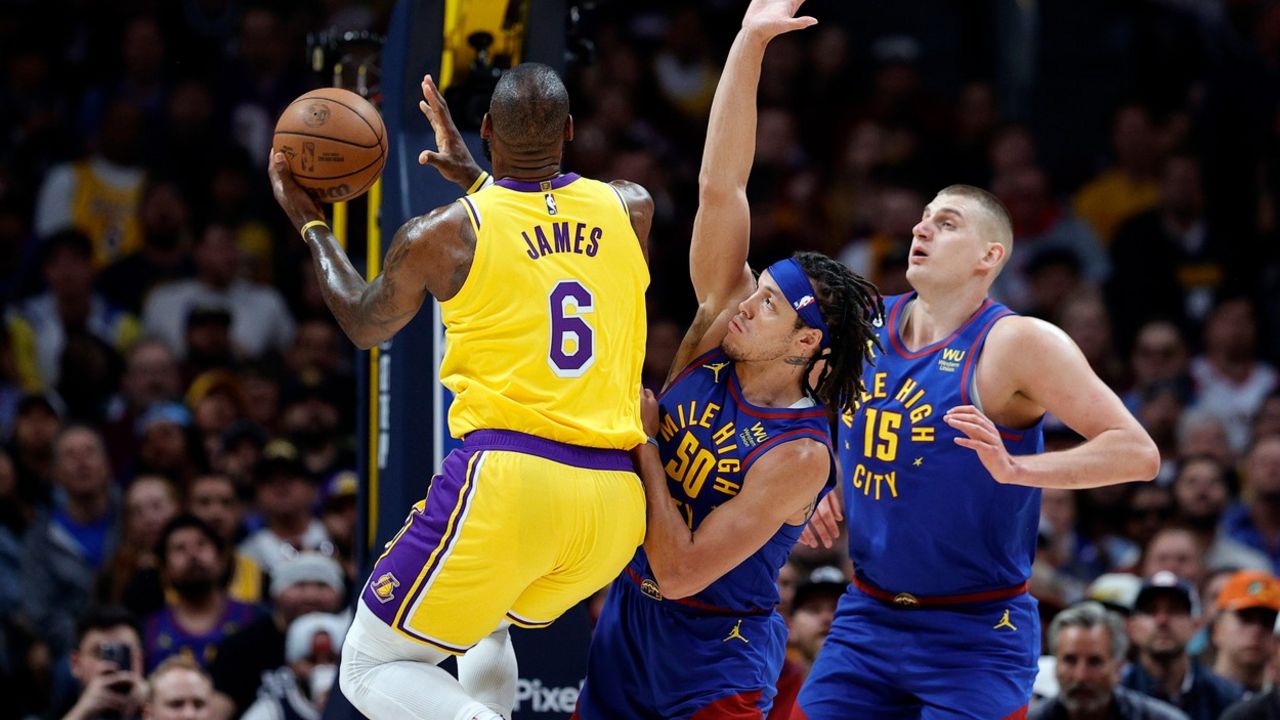 Lebron Džejms, Eron Gordon i Nikola Jokić
