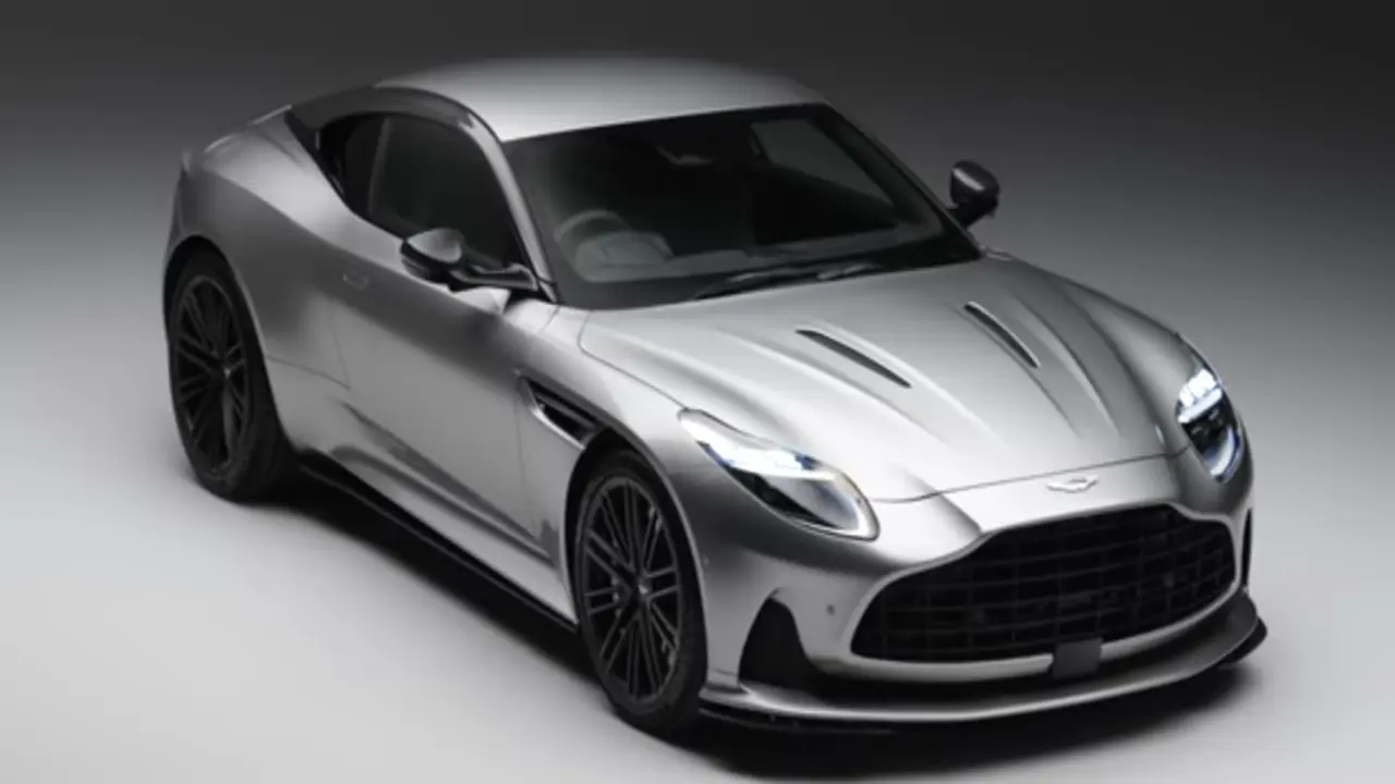 Aston Martin DB12 