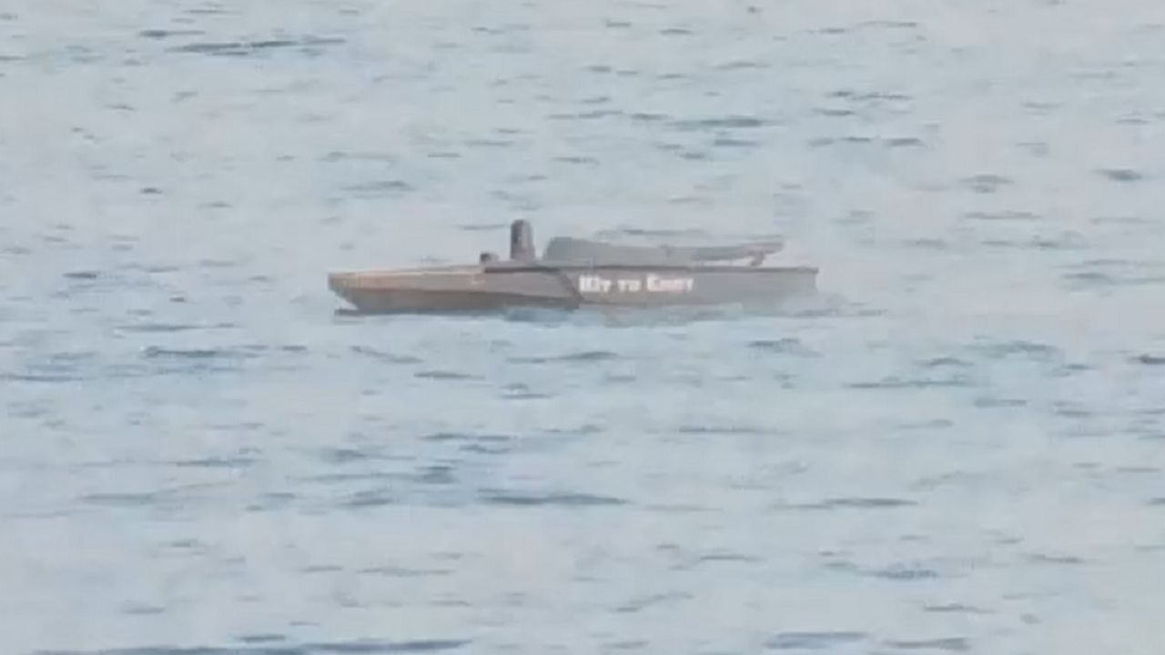 Dron-kamikaza