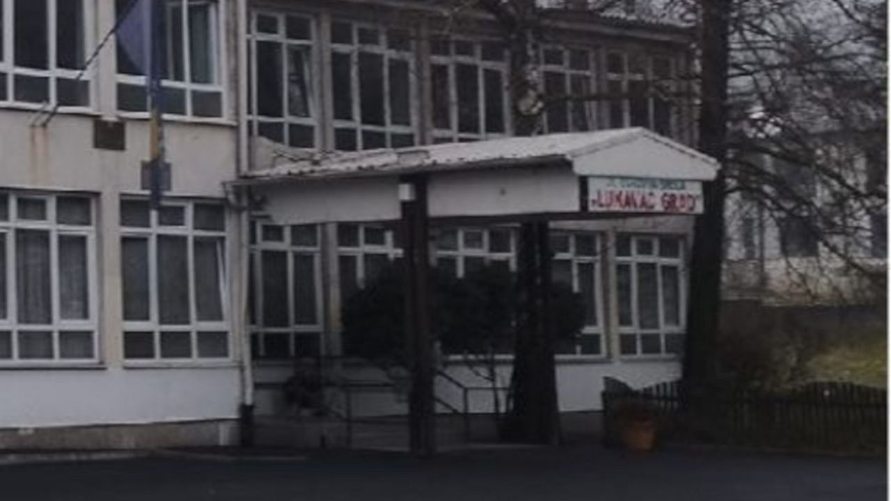 Škola u Lukavcu