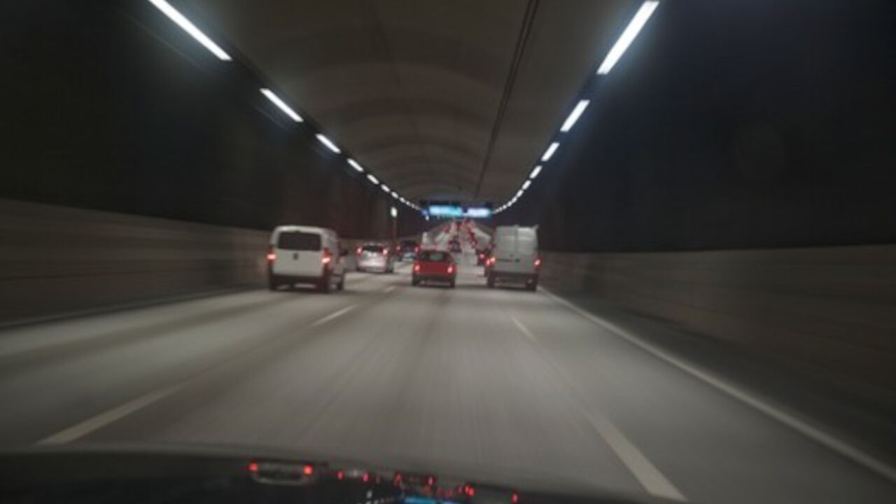 vožnja u tunelu