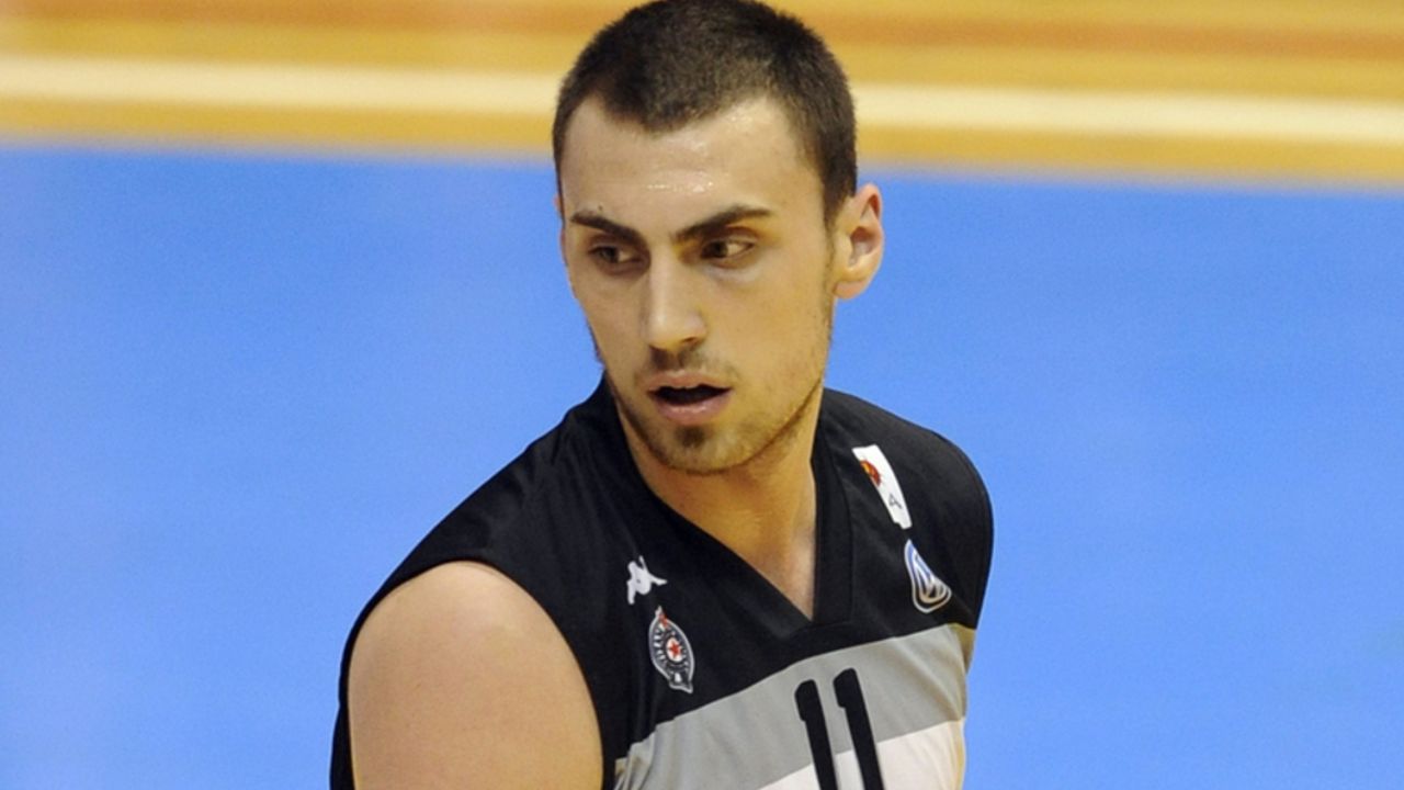 Nikola Milutinov