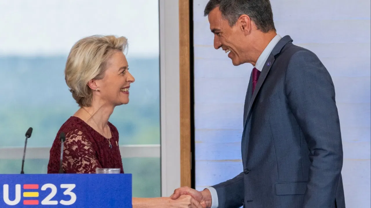 Ursula fon der Lajen, Pedro Sančes