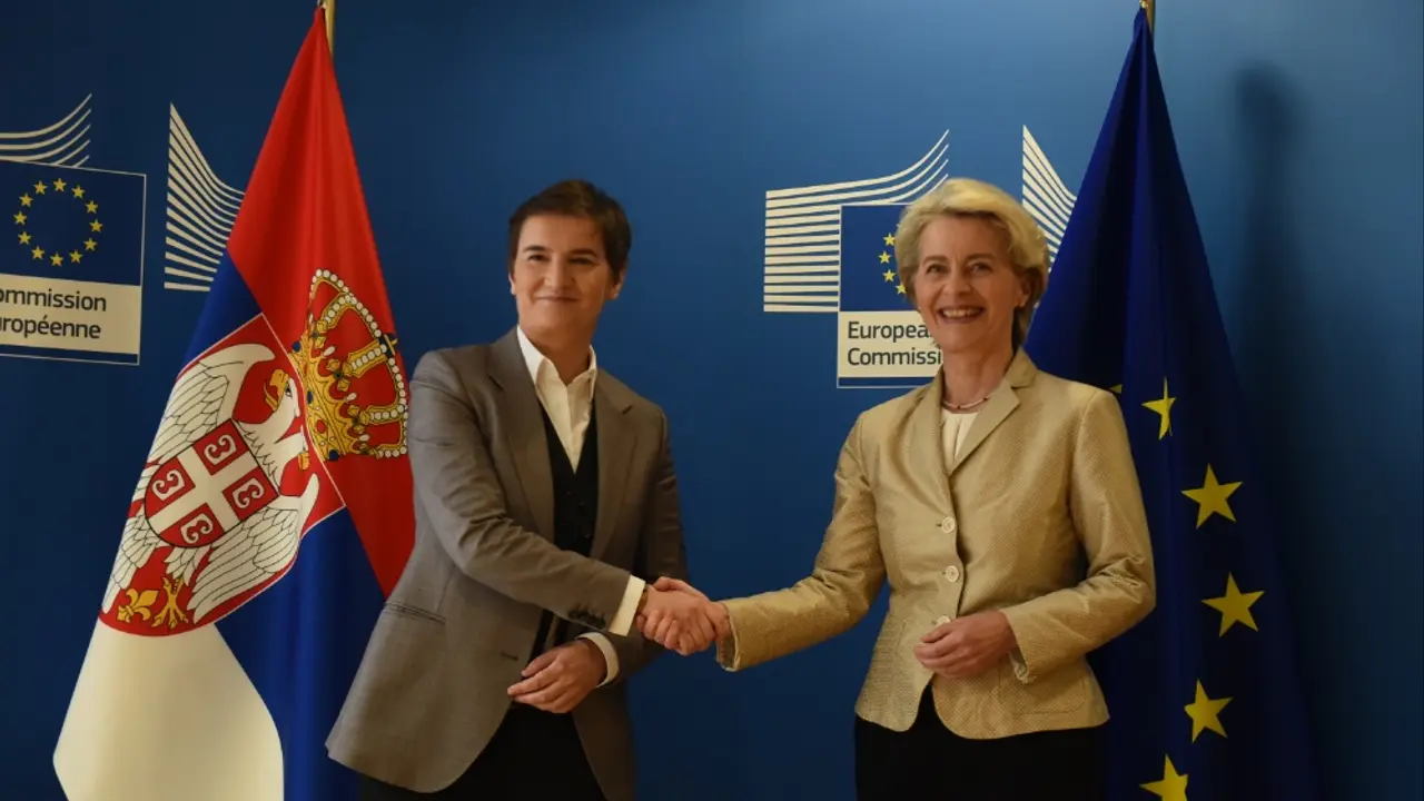 Ana Brnabić, Ursula fon der Lajen