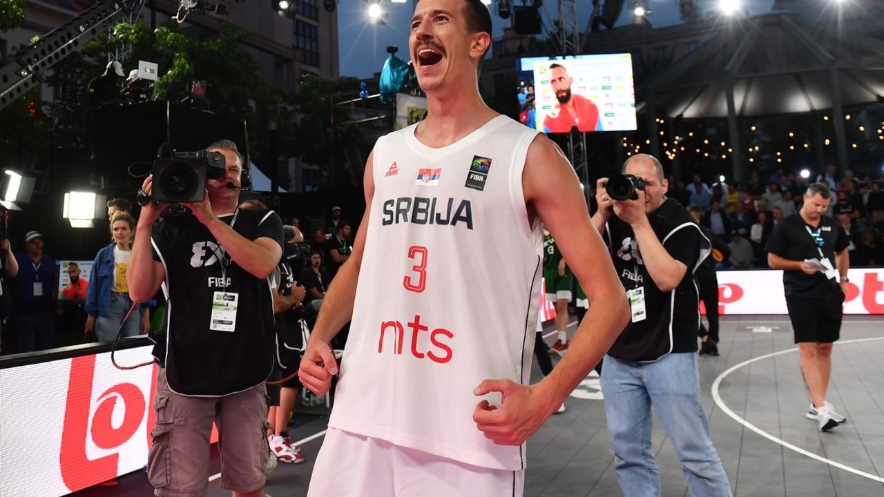 Strahinja Stojačić