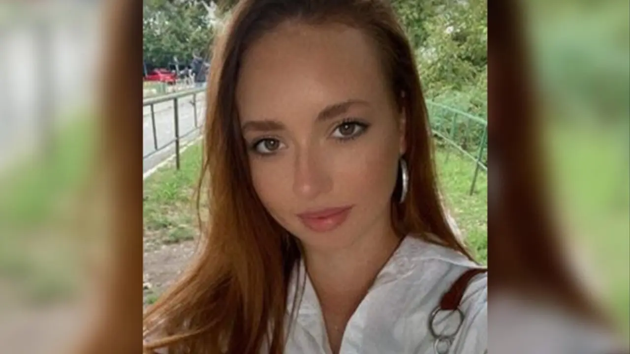 Ana (20)