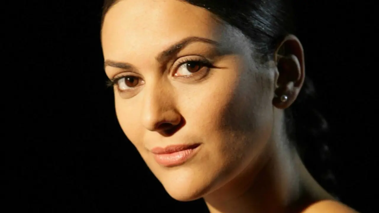 Berguzar Korel