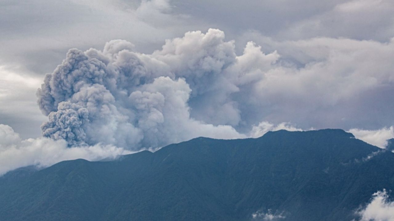 erupcija vulkana u Indoneziji