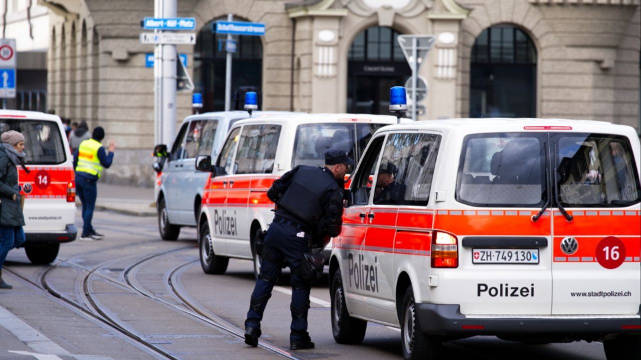 policja u Švajcarskoj