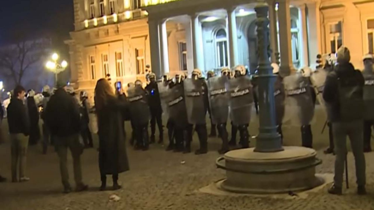 policija