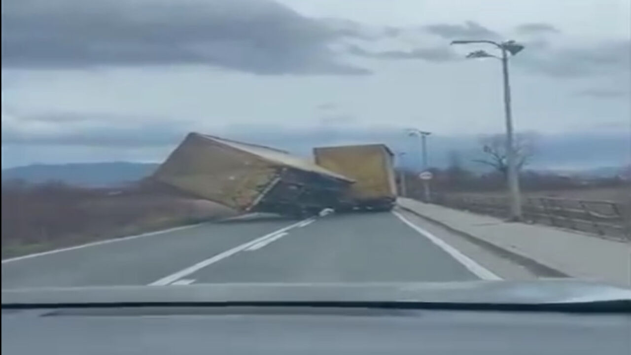 Kamion kod Bihaća