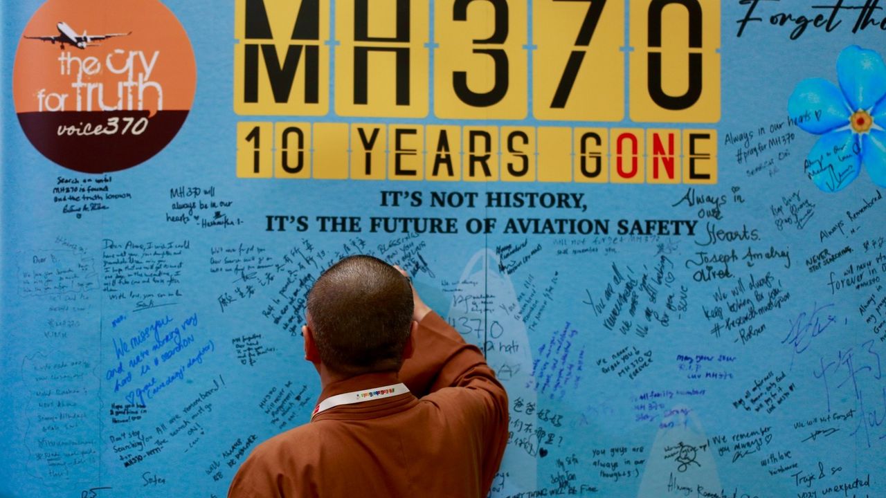 MH370