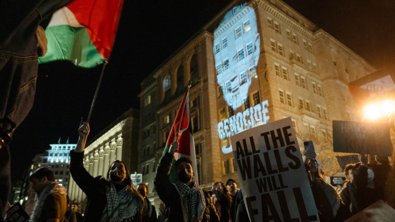 Proteti u Americi