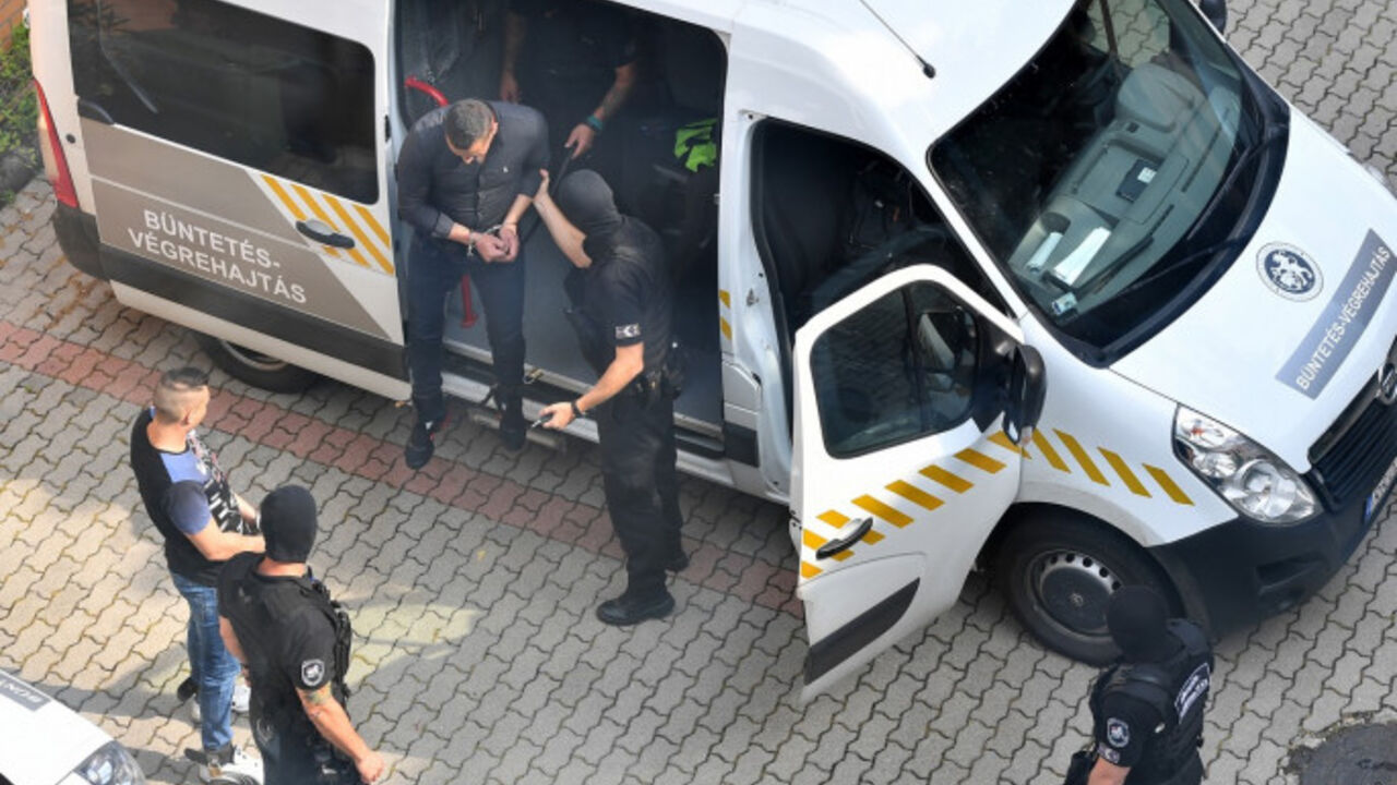 policija