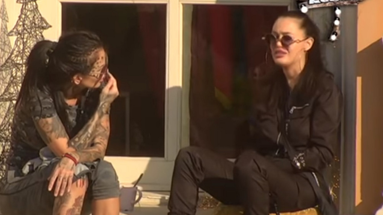 Ana Korać, Jelena Krunić