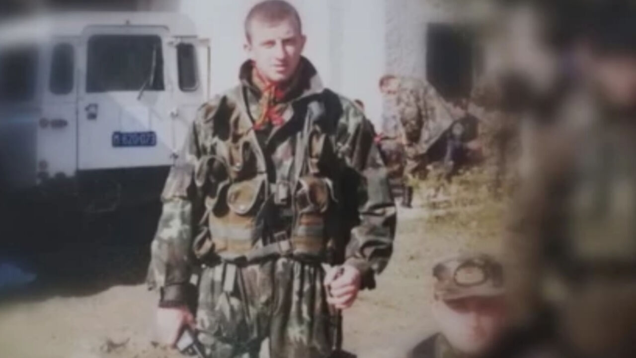 policajac sa Kosova