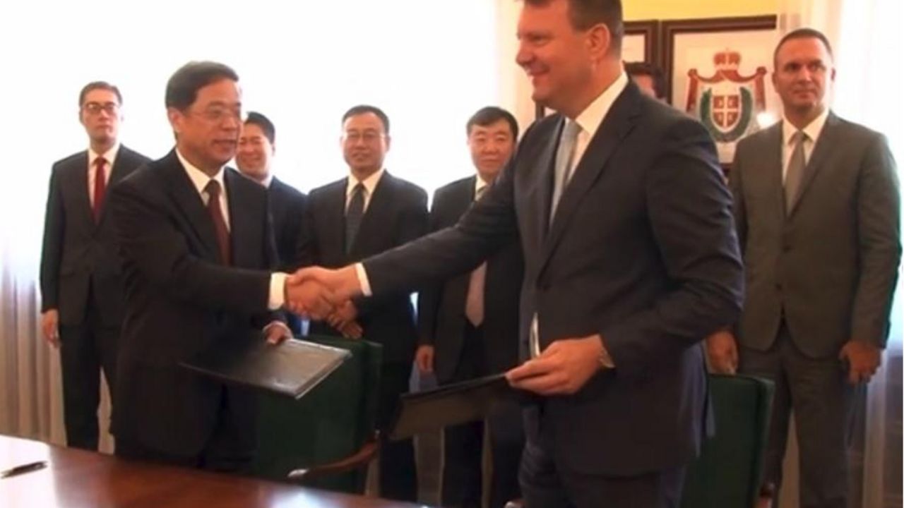 Je Dongsong i Igor Mirović
