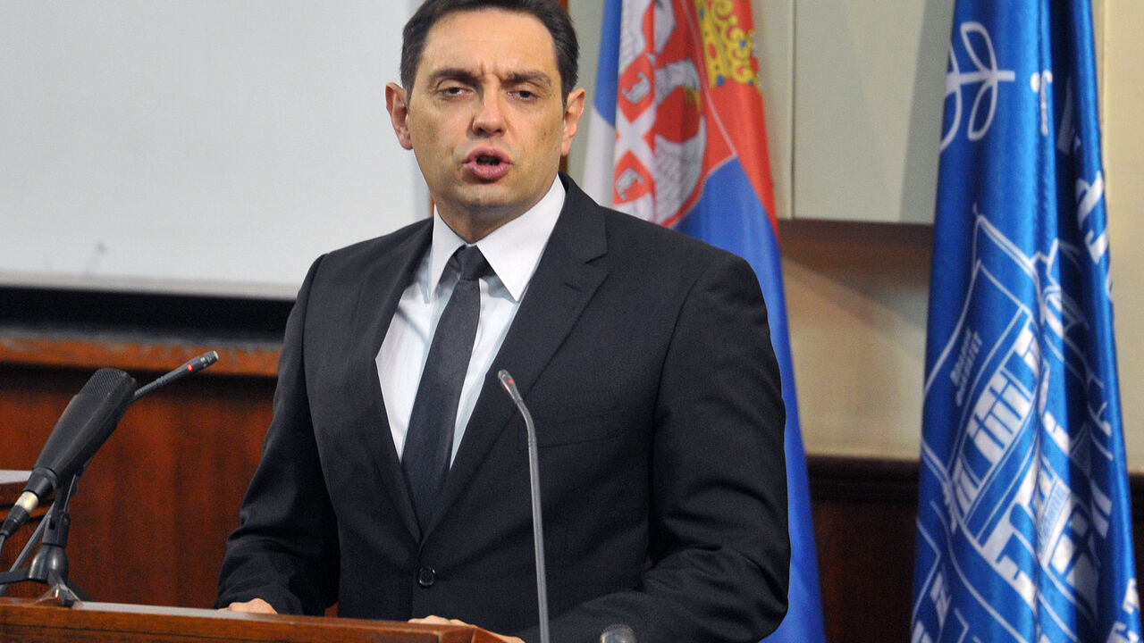 Aleksandar Vulin za govornicom