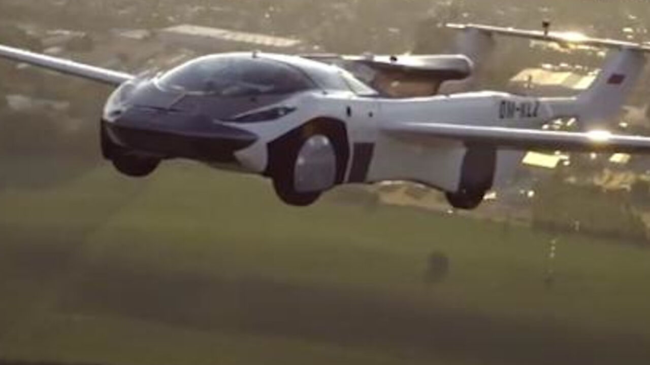 Leteći automobil