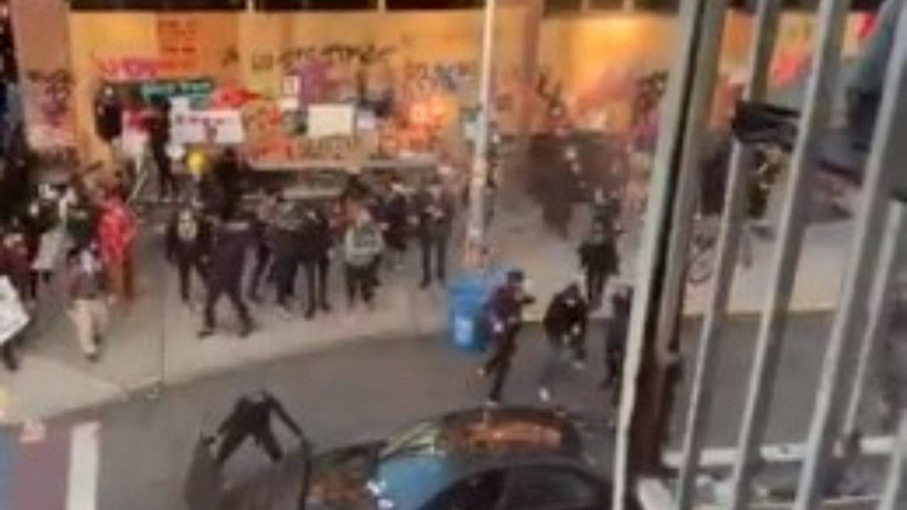 Pucnjava na demonstracijama u Americi